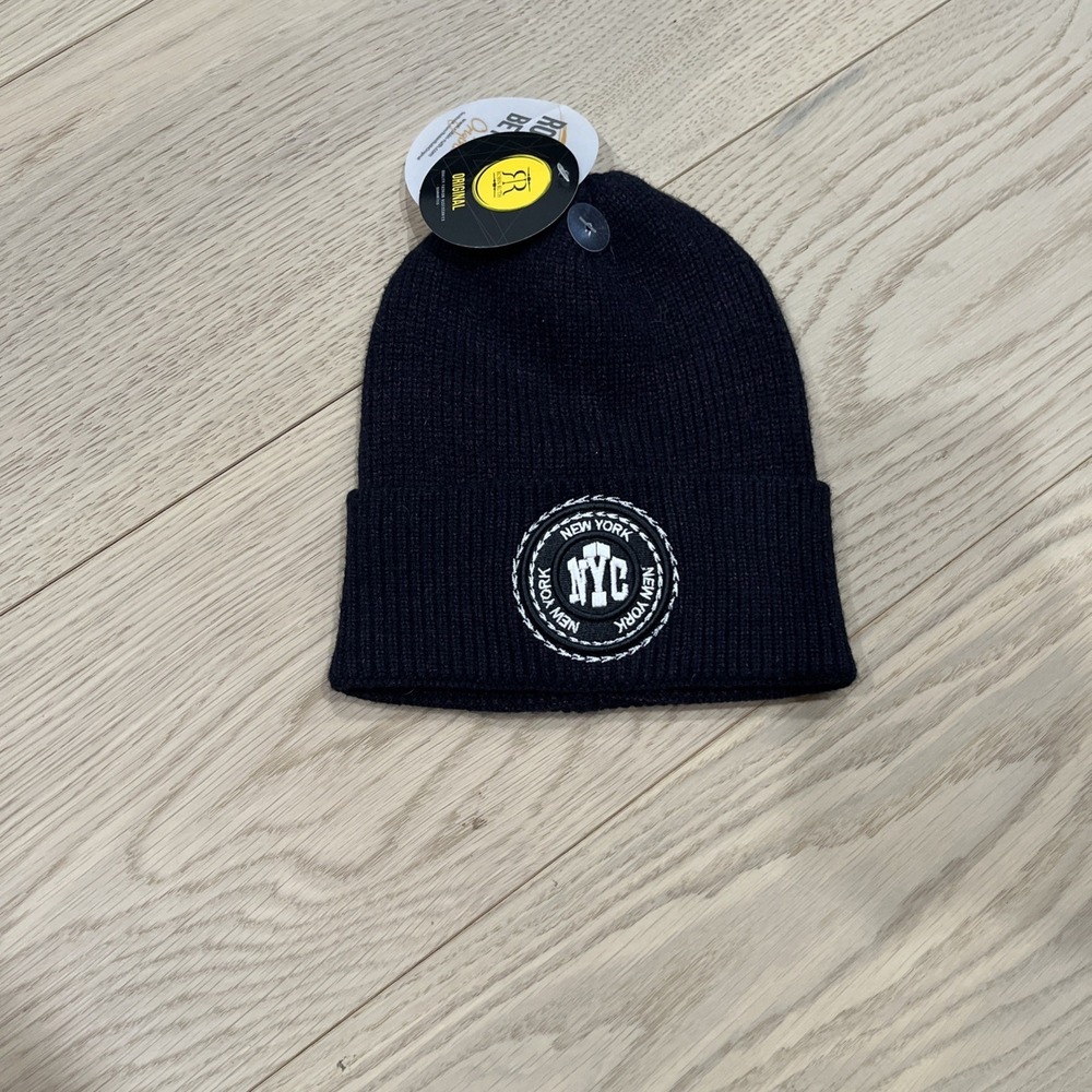 ROBIN RUTH of the Rockies Original New York Beanie Black
